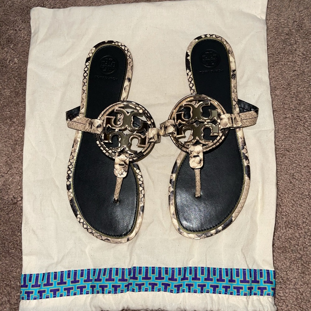 🤎🤎LIKE NEW TORY BURCH SANDALS🤎🤎